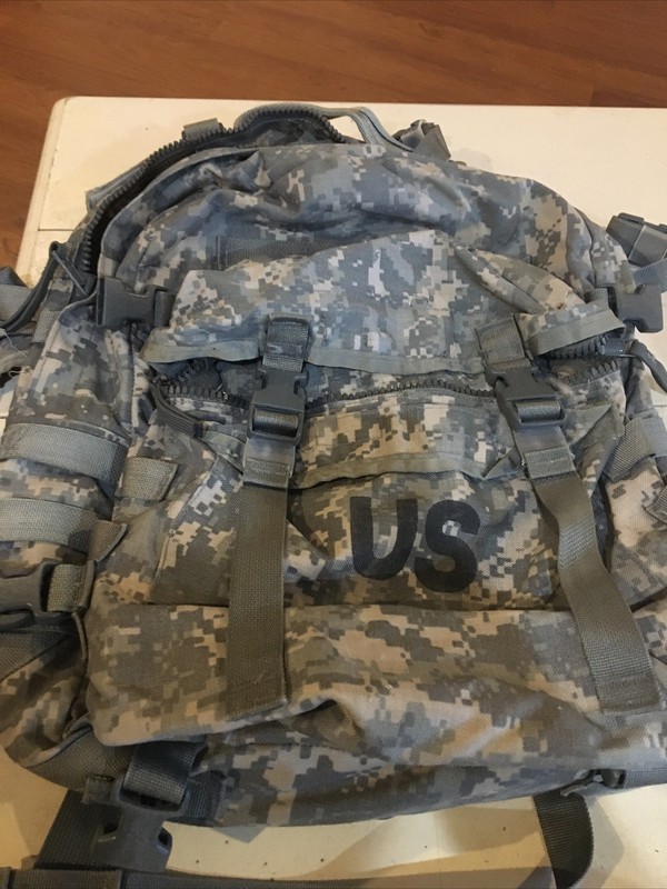 US MILITARY ACU UCP MOLLE II  ASSAULT PACK 3-DAY PACK  W/STIFFENER VGC FREE SHIP