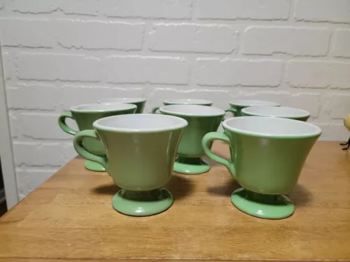 VINTAGE HALL PEDESTAL COFFEE CUPS GREEN SET OF ( 8 ) EIGHT HEAVY DUTY RESTAURANT