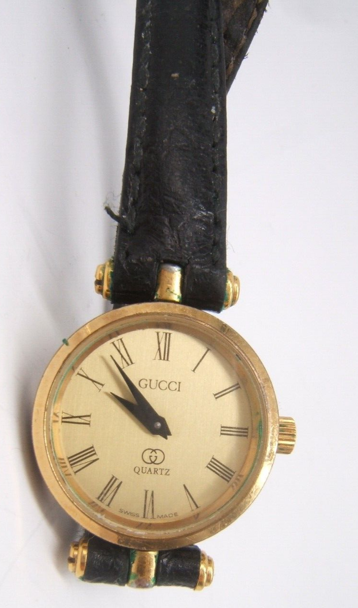 GUCCI ヴィンテージ 腕時計　稼働品 / Running VINTAGE AUTHENTIC GUCCI WORKING QUARTZ WRIST WATCH NEW BATTERY