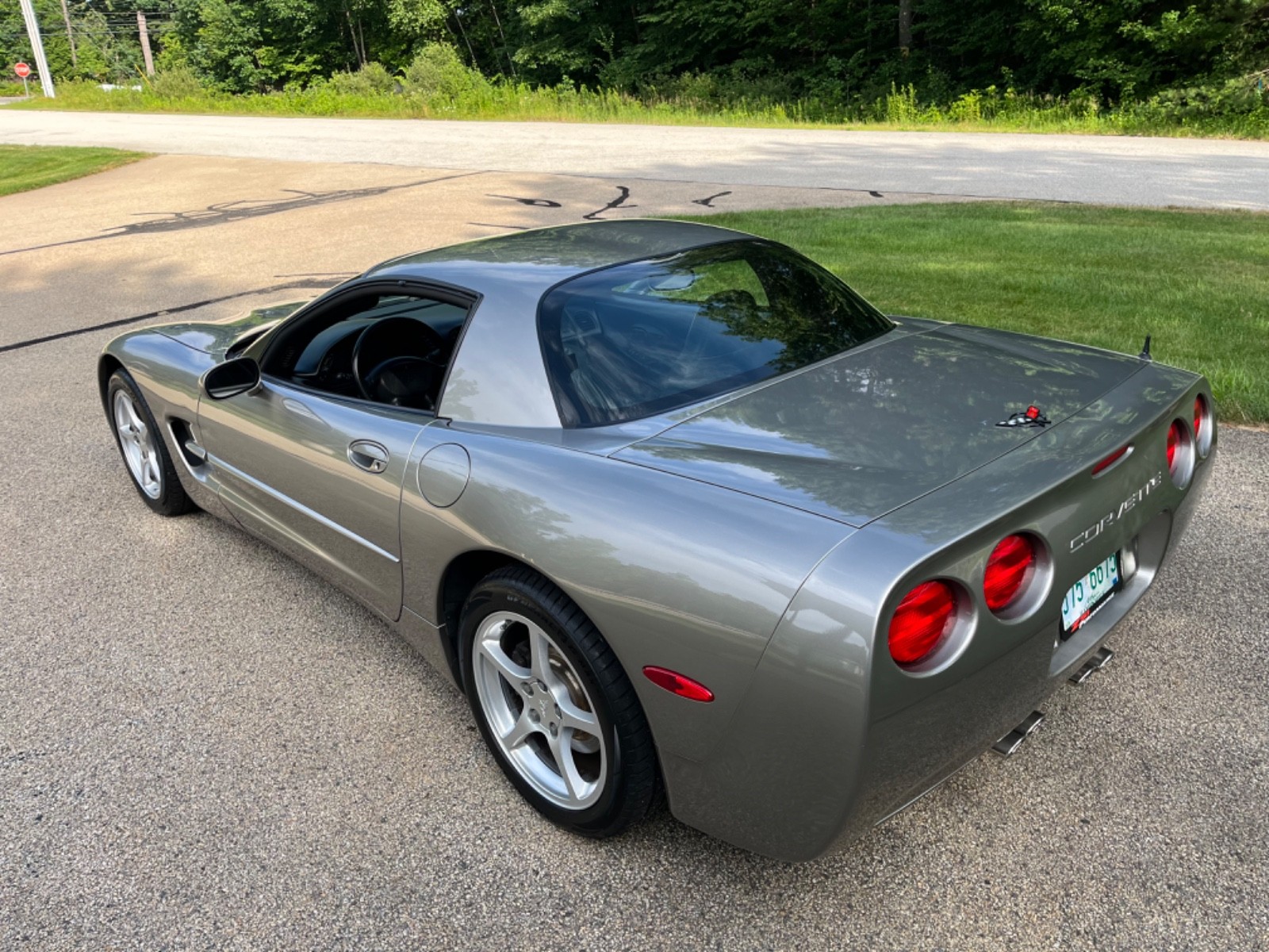2000 Gray Chevrolet Corvette   | C5 Corvette Photo 9