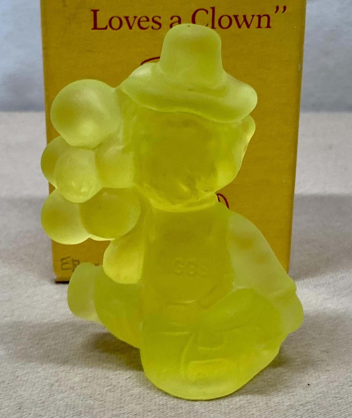 Mosser Glass Jiggs Clown Paperweight Vaseline Uranium Satin Yellow Glow Box Ohio