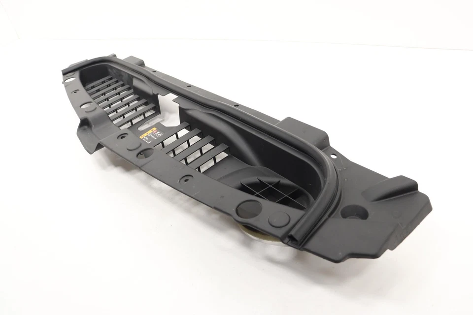 Cubierta deflector radiador Chevy Silverado 1500 2023 84492906 84535853 Foto 3 de 4