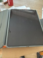 2 iPad Pros 1 12.9 2TB WiFi-Cellular 1 11 pro 512GB WiFi