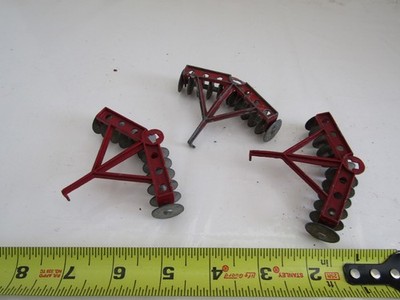 METAL FARM TOY TRACTOR PULL BEHIND ACCESSORY DISC CULTIVATOR PLOW PARTS 1:32