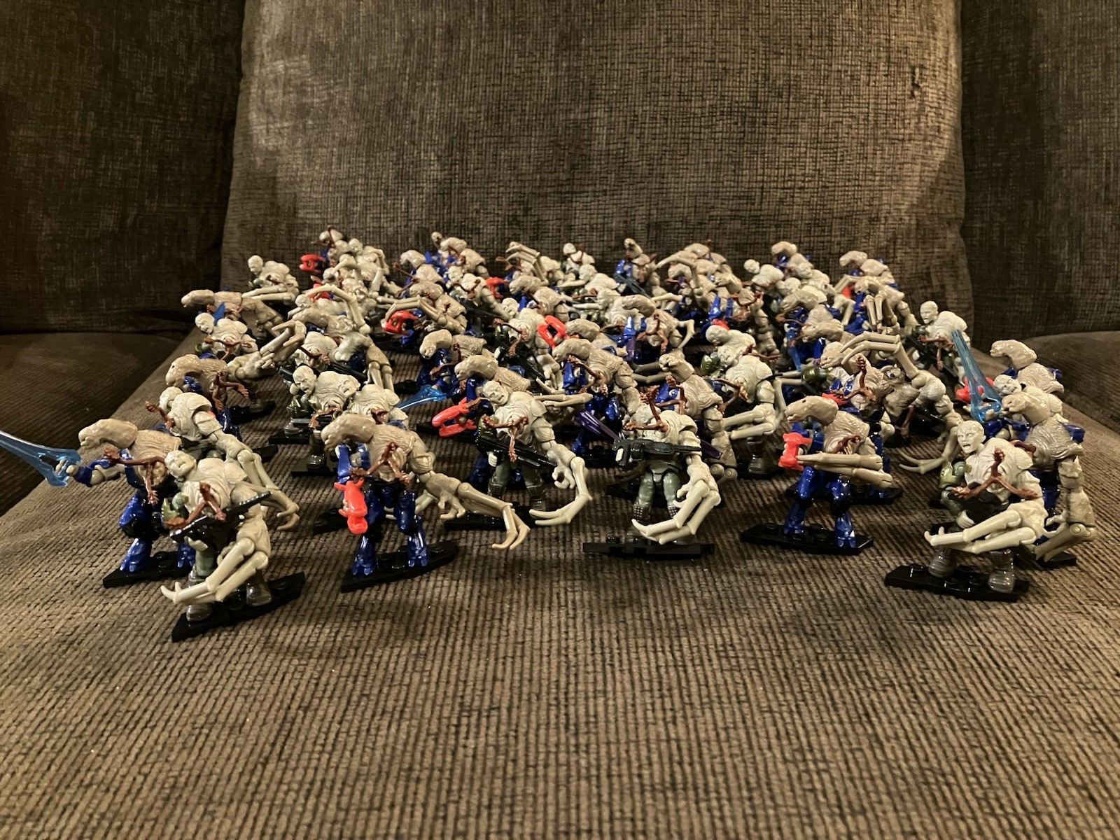 HALO MEGA GREEN MARINE COMBAT/ELITE FLOOD FORM MINI FIGURE HXL07 CHARACTER PACK