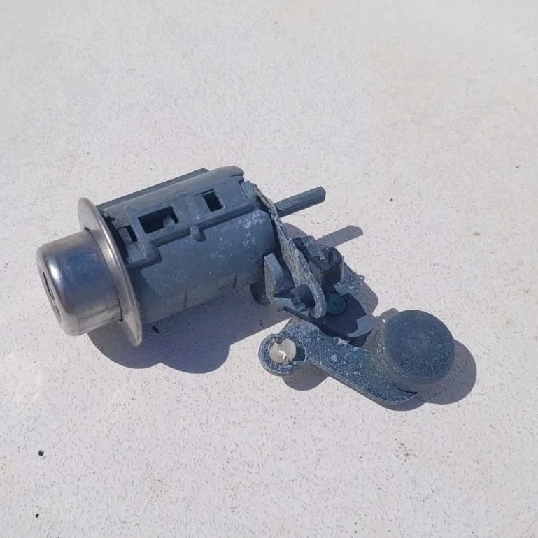 アメリカ製ドアに、いすゞロディオ　電子ロック、交換用プレート付 Locks & Hardware for Isuzu Rodeo for sale | eBay