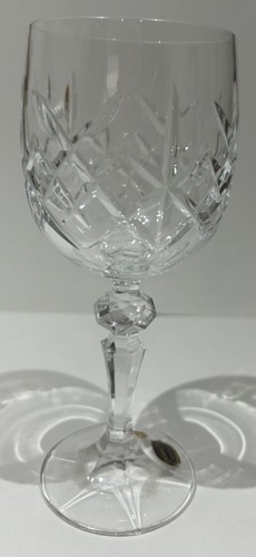 BOHEMIA FLAMENCO CRYSTAL WINE GLASS WINE GOBLET 17.5cm approx /220ml - Unused - Picture 3 of 9