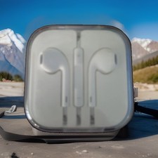 Original Apple iPhone EarPods 3.5mm Jack Wired Earbuds Headphones Sealed