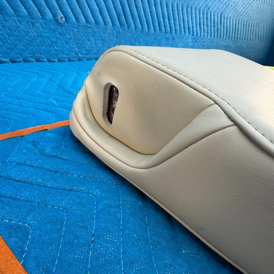 Оригинальная задняя центральная консоль подлокотник подстаканник подстаканник подстаканник 16-20 Infiniti QX60 - Изображение 3 из 4