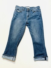 Levi's Women's Signature Gold Capri Jeans, Size 8, 29W, Mid-Rise, Simply Stretch