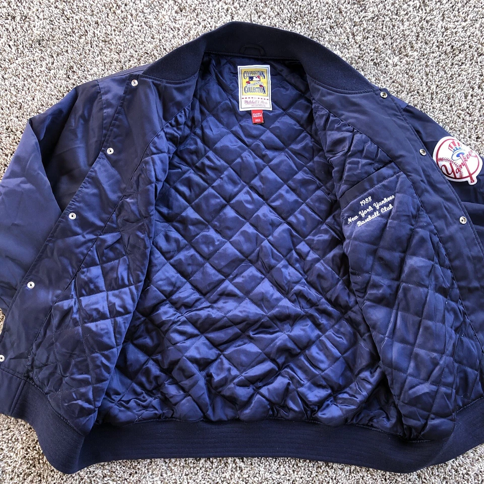 New York Yankees Mitchell & Ness Satin Jacket Sz 2XL 1988 Baseball Club Stitched - Image 4 of 4