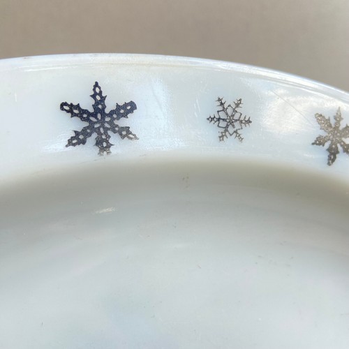 Vintage 1960s JAJ Pyrex Gaiety White Snowflake Large Oval Serving Plate Platter - Picture 4 of 6