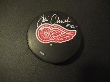 Tim Cheveldae Signed Official Red Wings Puck Autograph Auto PSA/DNA AJ70951