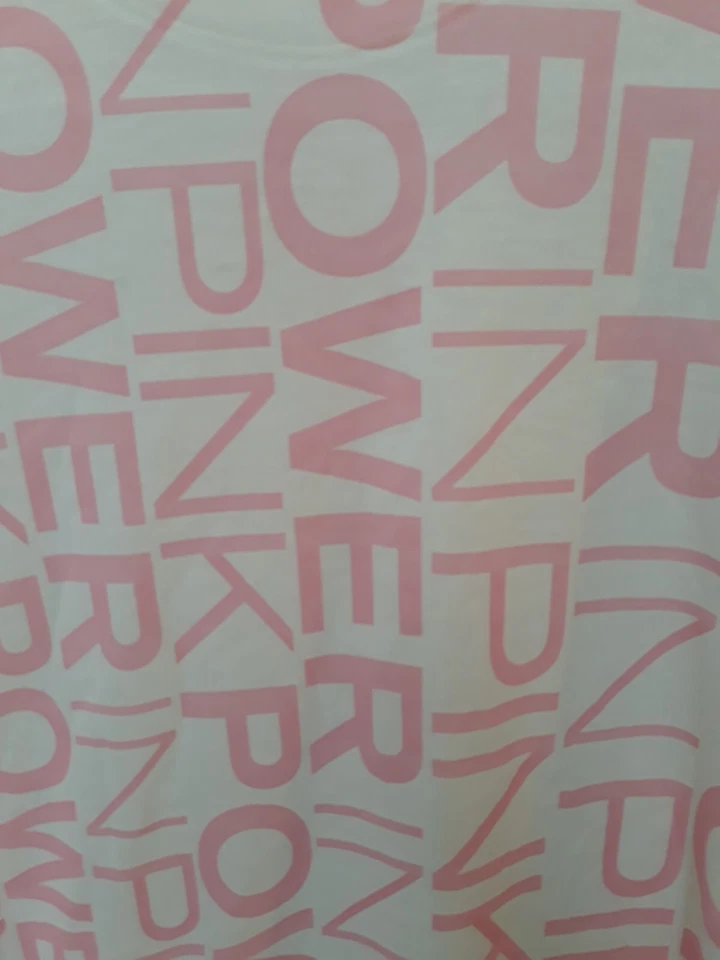 Mujeres Under Armour Pequeña Potencia en Rosa Camisa Cáncer de Mama Cinta Hechizo Mujer Foto 2 de 4