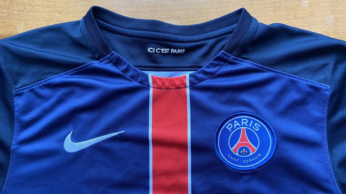 PARIS SAINT GERMAIN 2015 2016 HOME FOOTBALL SHIRT SOCCER JERSEY