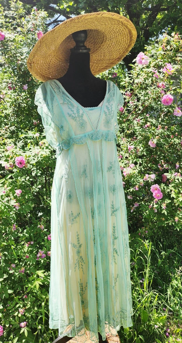classic wedding dresses for guests Simple bridal wear | Classic and timeless wedding gowns