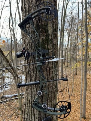 Bowtech Solution SS - 60 lb draw - Right Handed