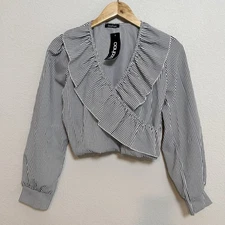 Boohoo Top Women’s Size 4 Black White Stripe Ruffle Wrap Puff Sleeve Academia