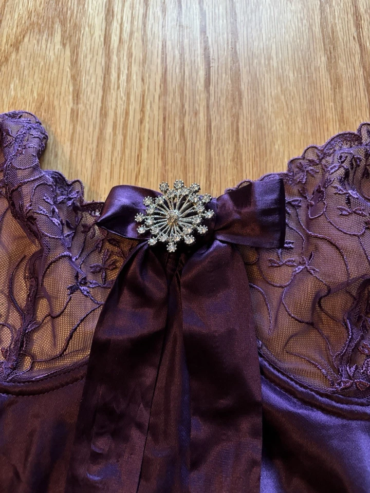 Sexy Romántico Elegante Momentos Lencería 3X Púrpura Transparente Encaje Tazas Broche Medio Foto 3 de 4