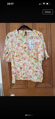 New Pretty Ditsy Summer Blouse by Warehouse Size 14 - Image 1 of 4