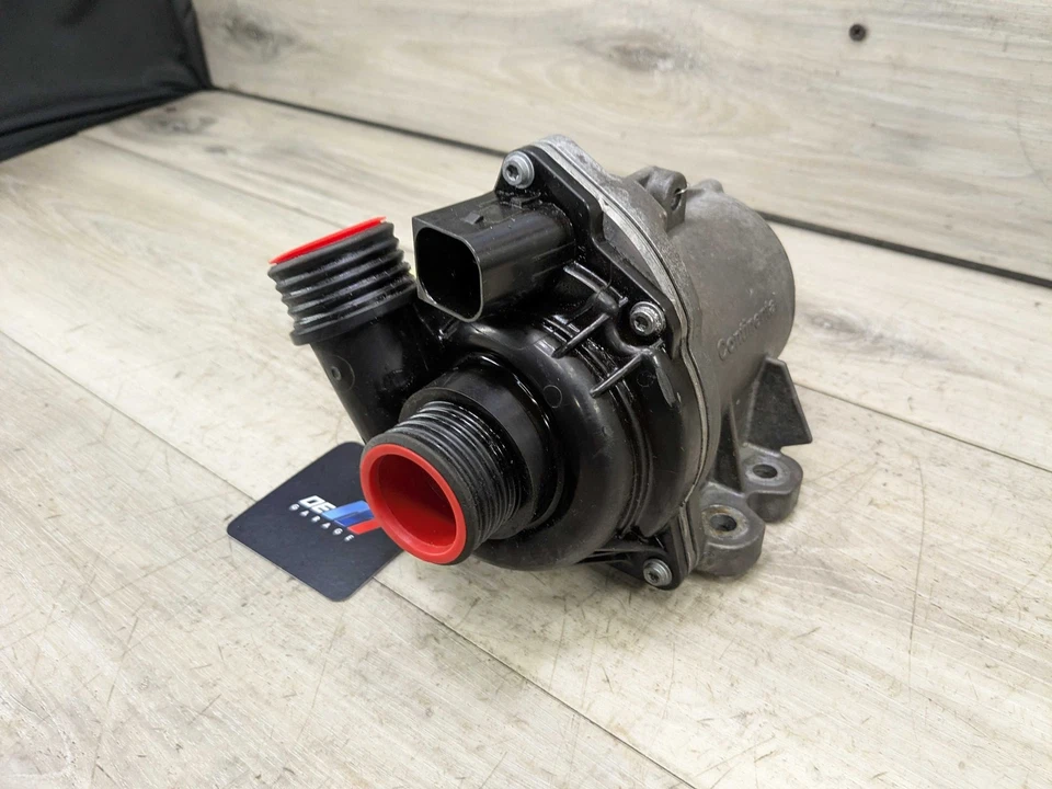 Bomba de agua eléctrica auxiliar OEM BMW E70 E82 E90 E92 F10 F13 F25 motor N54 N55 Foto 3 de 4