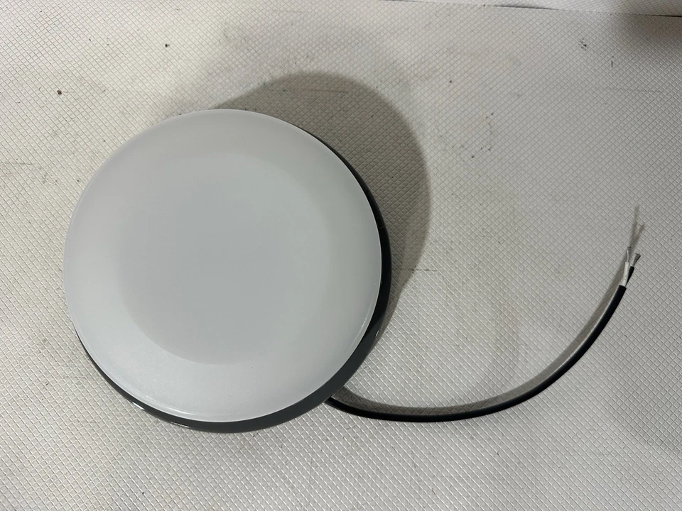 Двухцветный купольный полицейский фонарь Chevy Tahoe с монтажными винтами - Изображение 3 из 4