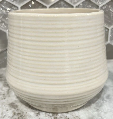 Vintage McCoy Ribbed Planter/Pot 4.5” Tall