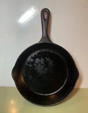 Vintage Chicago Hardware Foundry CHF No 5 Cast Iron Skillet Pan Diamond Logo