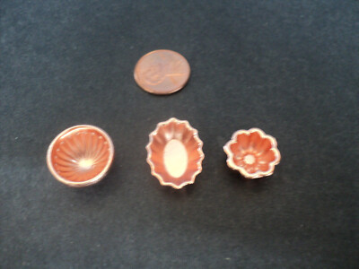 DOLLHOUSE COPPER BUNDT CAKE - Main Image