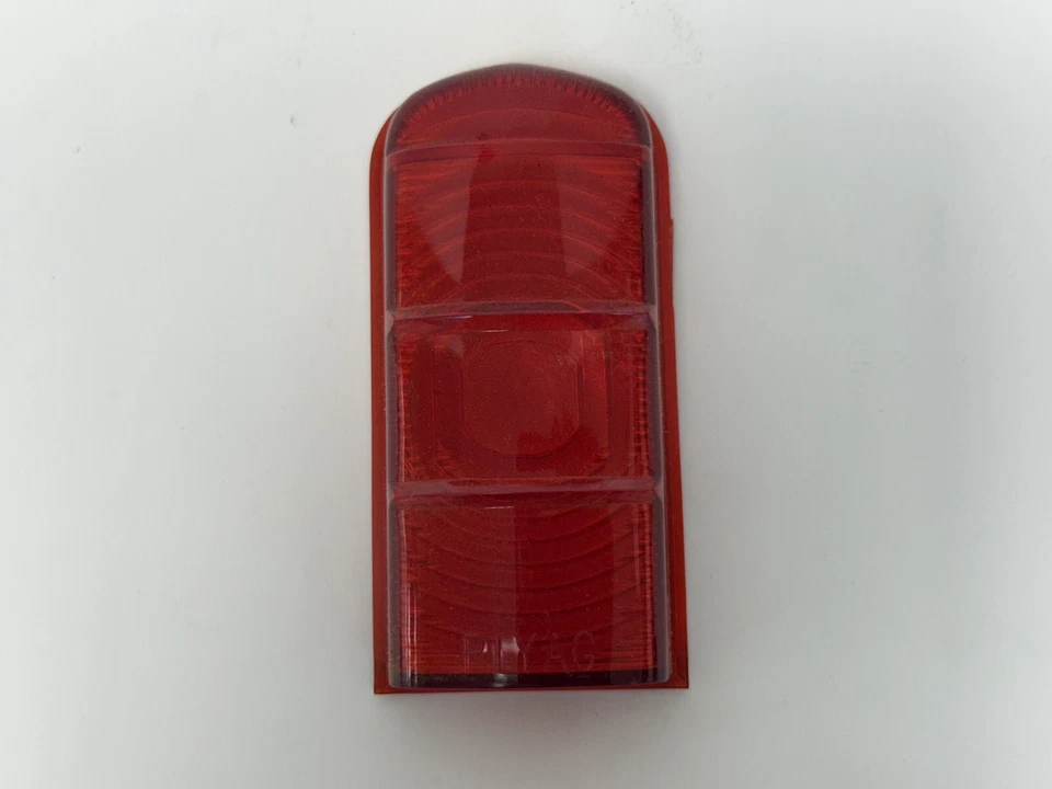 Lente de lámpara de luz trasera Plymouth Dodge Desoto Wagon 1949-1950 1297714 Nuevo de Lote Antiguo Foto 4 de 4