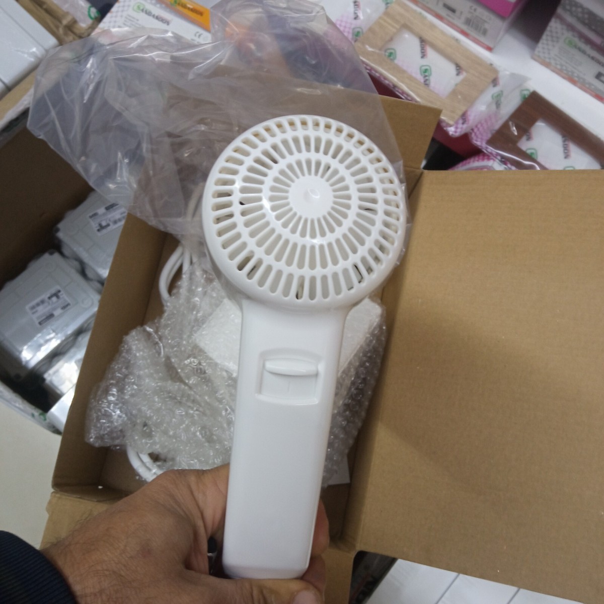 Asciugacapelli 1200W Da Parete Flusso D'aria Silenzioso - Foto 5