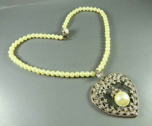 Vintage FAUX PEARL NECKLACE Silver 