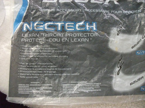 BRAND NEW IN THE BAG BAUER N18 LEXAN THROAT PROTECTOR, DANGLER ADULT/SENIOR SIZE - Picture 7 of 8