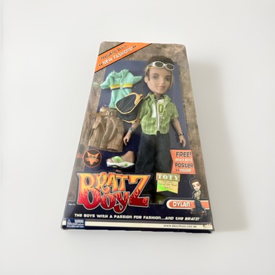 RARE VINTAGE BRATZ BOYZ DYLAN '' NEW FASHIONS '' Doll MGA Boys with POSTER 2002 