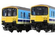 Graham Farish 371-333 Class 150/1 2-Car DMU 150135 BR Provincial