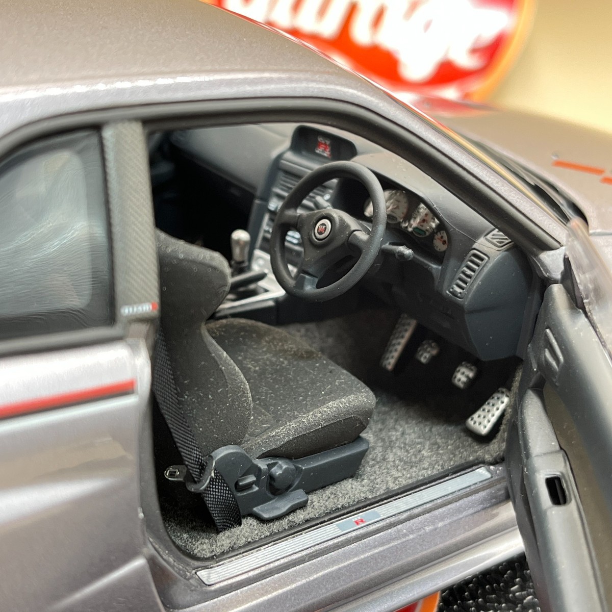 AUTOart 1/18 Nissan Skyline GT-R R34 S1 S-Tune nismo silver 77358