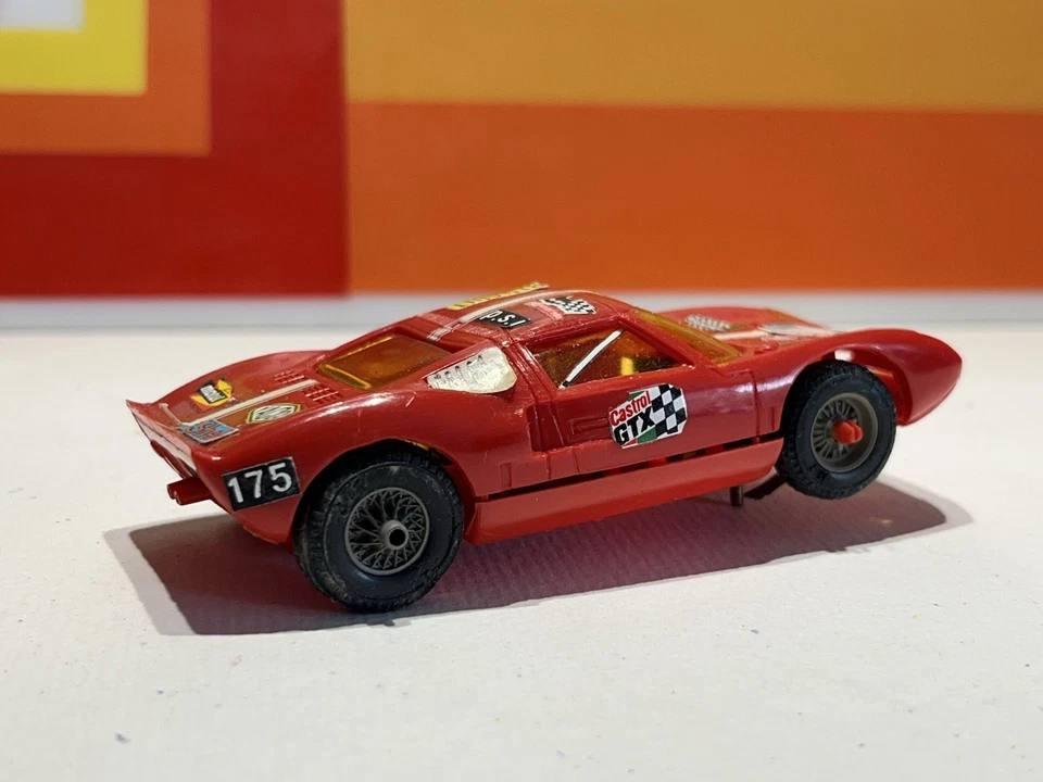 JOUEF /CIRCUIT ANCIEN / CIRCUIT JOUEF / FORD GT  JOUEF /JOUET ANCIEN - Photo 3/4