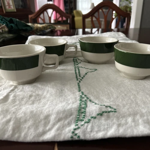Set Of 4 Homer Laughlin Vtg White Cups With Dk Green Stripe. Perfect Condition.