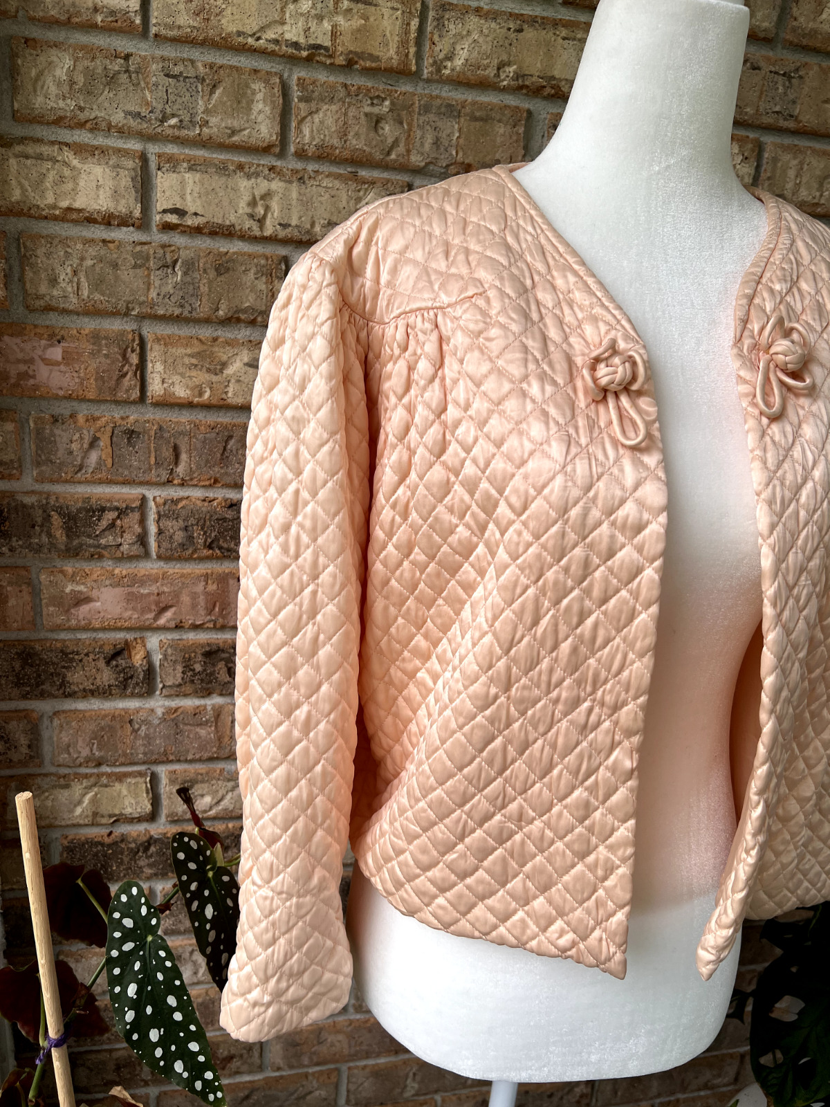 Vtg 40s 50s Barbizon Pink Quilted Bed Jacket  Ray… - image 4