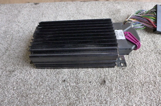 AUDI A8 D3 RADIO STEREO BOSE AMP AMPLIFIER 4E0035223 G 4E0910223 