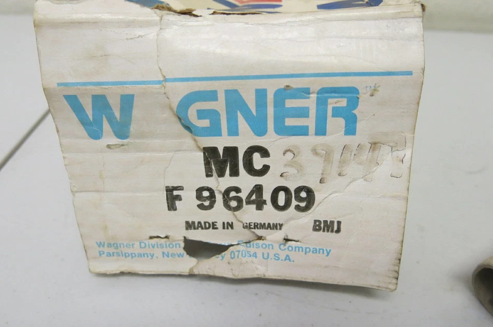 Cilindro maestro de freno Wagner 39147 para Volkswagen 1975-1980 (F96409) Foto 3 de 4