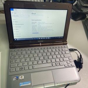 Toshiba Mini NB30510.1in. (250GB, 1.6…