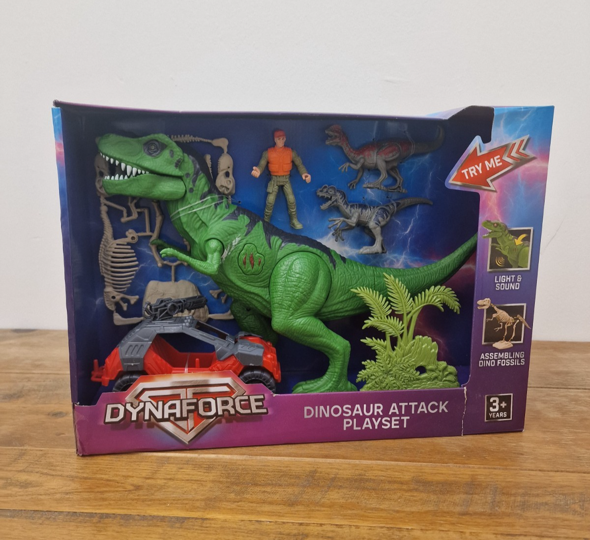 DYNAFORCE: Dinosaur Attack Playset BRAND NEW