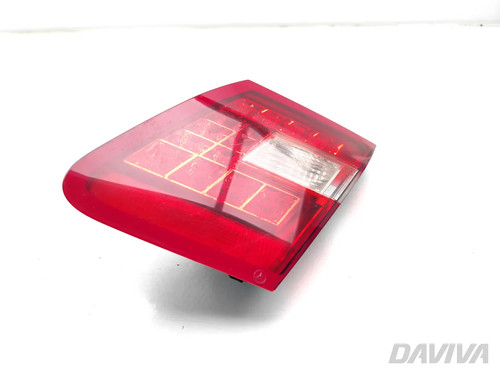 Mercedes-Benz E-Class Hintere innere Heckklappenleuchte Rechts 2010 Saloon 4/5dr