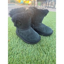 UGG Big Kids Youth US Sz 8 Bailey Bow Winter Fashion Snow Boots