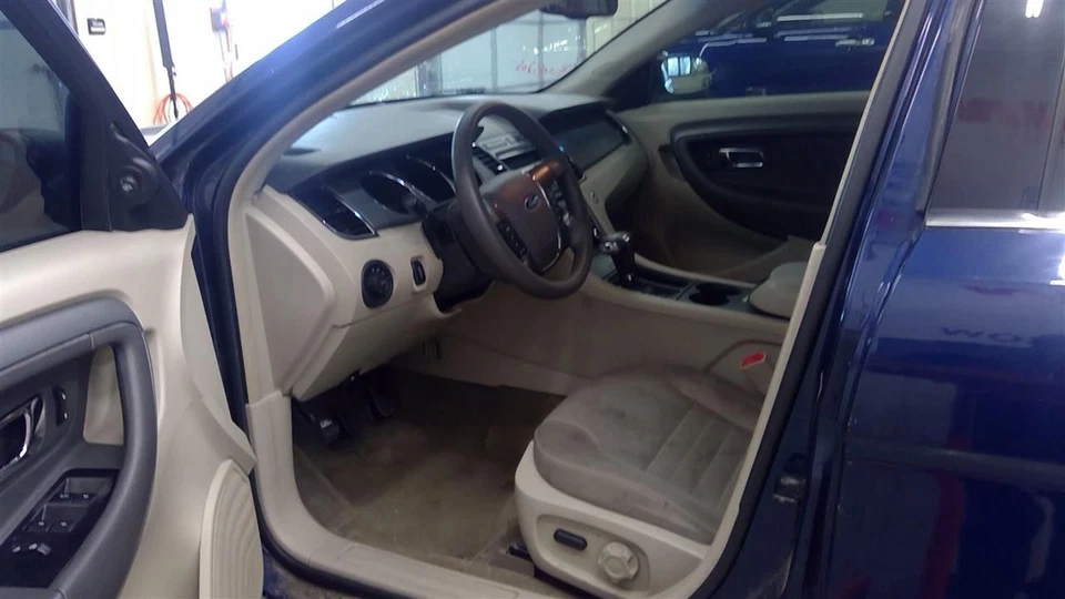 Conjunto de filtro de aire usado se adapta a: Ford Taurus 2012 3,5 L sin turbo grado A Foto 2 de 4