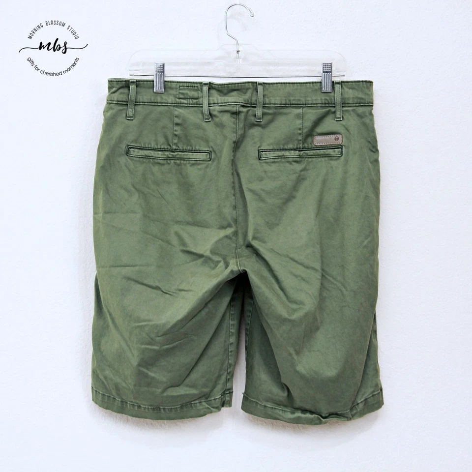 Paquete de 2 Pantalones Cortos AG Griffin Relajados Cintura Alta Verde Tostado Hombres 34 Foto 4 de 4