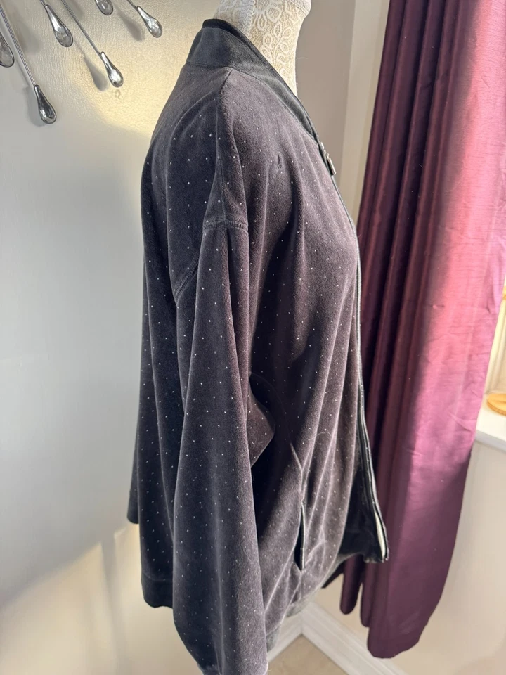 Dressbarn Soft Velour Grey Zip-Up Jacket – Size 22/24 - Good Preloved Condition - Image 4 of 4