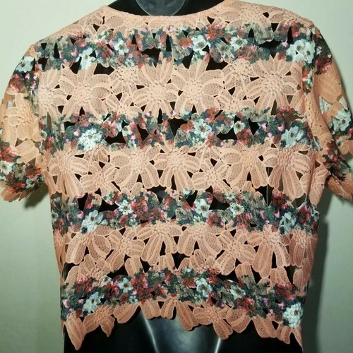 Katia Top Size XXL Peach Floral Open Lace - Picture 5 of 9