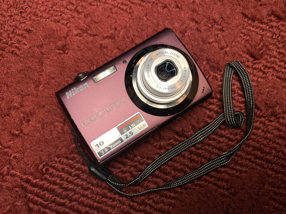 Nikon COOLPIX S220 10.0MP Digital Camera Purple Plum Tested
